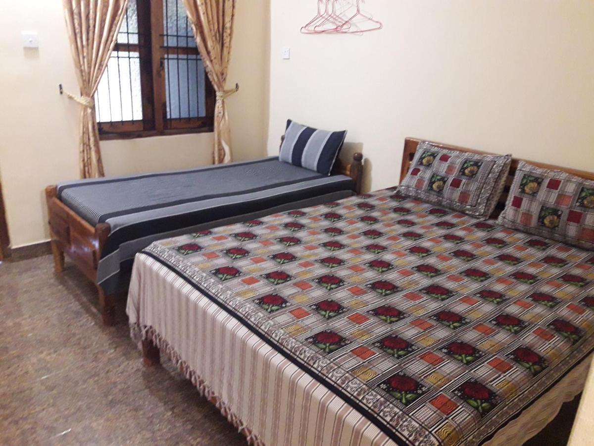 Naaval Beach Villa & Rooms バッティカロア エクステリア 写真