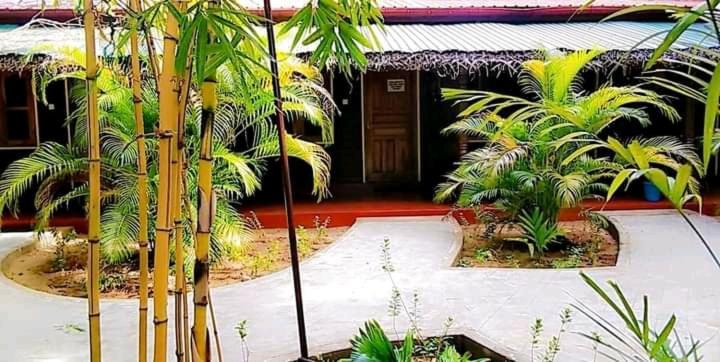 Naaval Beach Villa & Rooms バッティカロア エクステリア 写真
