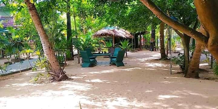 Naaval Beach Villa & Rooms バッティカロア エクステリア 写真