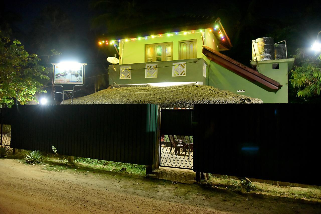 Naaval Beach Villa & Rooms バッティカロア エクステリア 写真